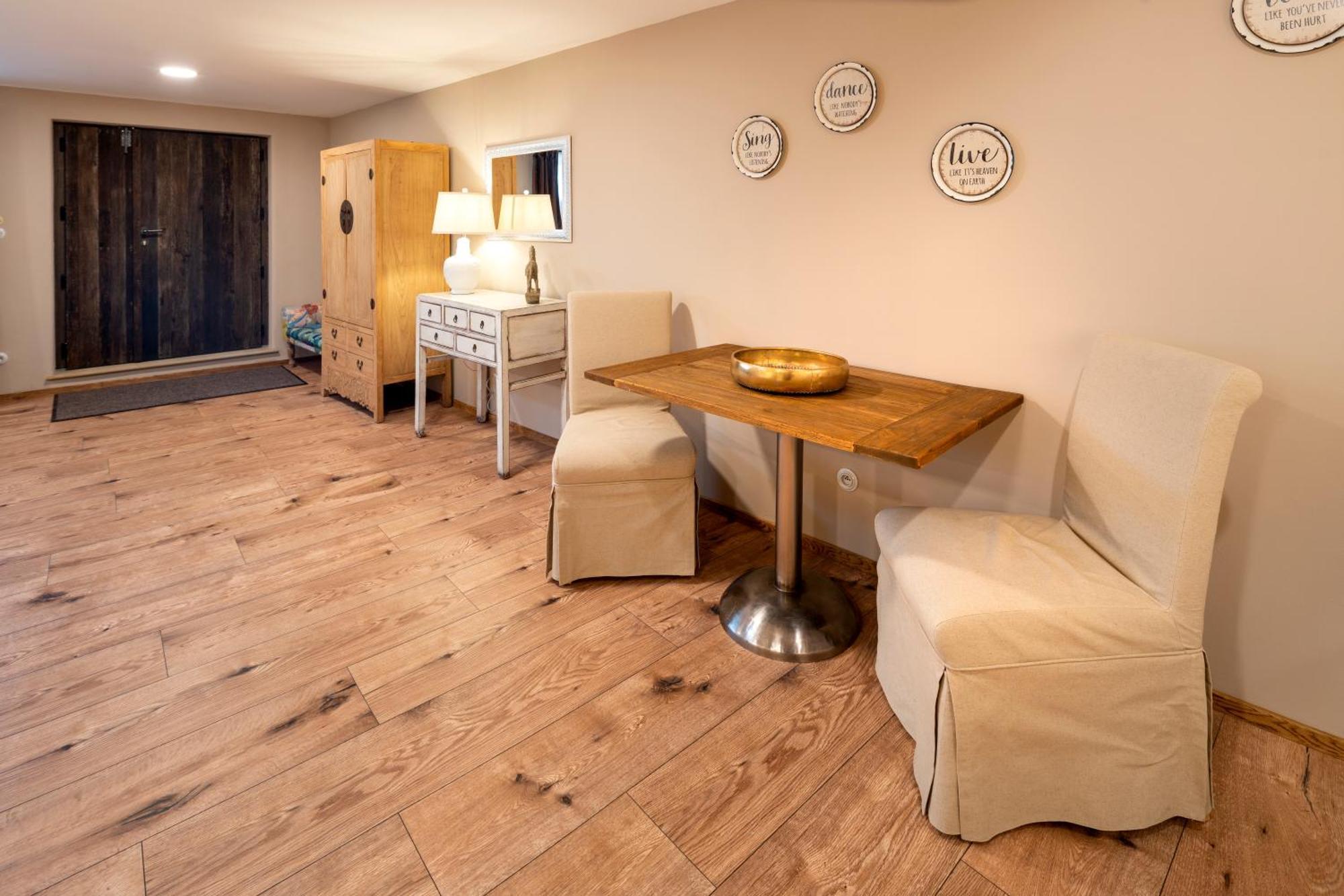 Prague West - Studio Chyne Terrace Εξωτερικό φωτογραφία